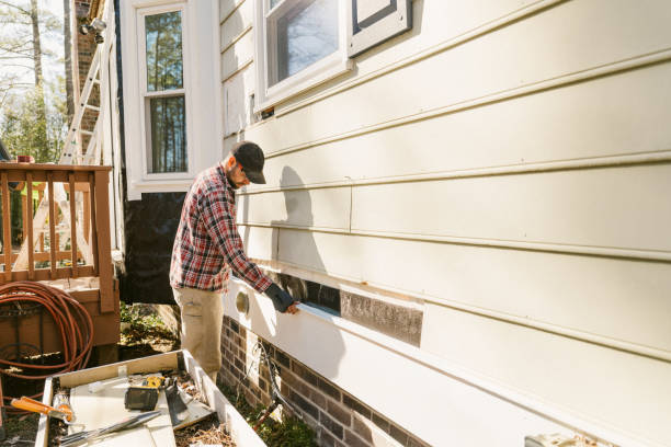 Trusted Emergency Siding Repair service in Palm Bay, FL - Creative Siding